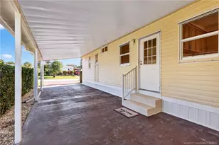 7924 SE Saratoga Dr, Hobe Sound, FL 33455 - Photo 10