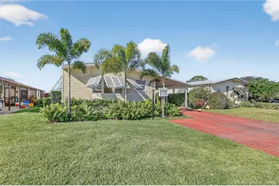 7924 SE Saratoga Drive, Hobe Sound, FL 33455 - Photo 6