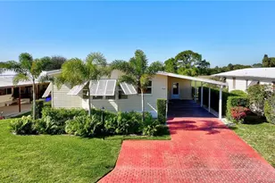 7924 SE Saratoga Dr, Hobe Sound, FL 33455 - Photo 2