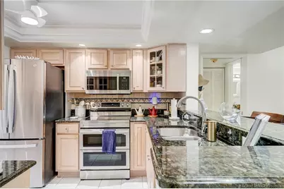 10 NE Plantation Road #101, Stuart, FL 34996 - Photo 6