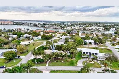 1642 Thumb Point Drive, Fort Pierce, FL 34949 - Photo 44