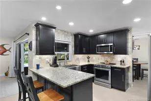 1642 Thumb Point Dr, Fort Pierce, FL 34949 - Photo 28