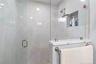 1642 Thumb Point Dr, Fort Pierce, FL 34949 - Photo 38