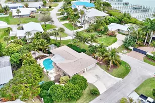 1642 Thumb Point Dr, Fort Pierce, FL 34949 - Photo 52