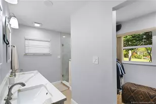 1642 Thumb Point Dr, Fort Pierce, FL 34949 - Photo 40