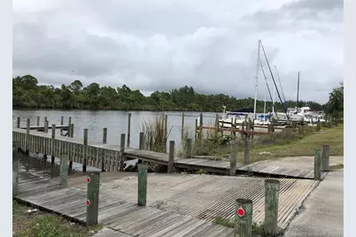 8998 SW Bonneville Drive, Stuart, FL 34997 - Photo 24