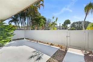 4041 NW Cinnamon Tree Cir, Jensen Beach, FL 34957 - Photo 4