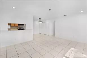 4041 NW Cinnamon Tree Cir, Jensen Beach, FL 34957 - Photo 6