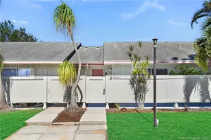 4041 NW Cinnamon Tree Cir, Jensen Beach, FL 34957 - Photo 2