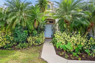 4257 SW Winslow St, Port Saint Lucie, FL 34953 - Photo 4