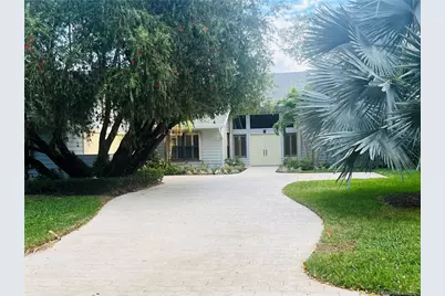 8 Kingston Court, Stuart, FL 34996 - Photo 4