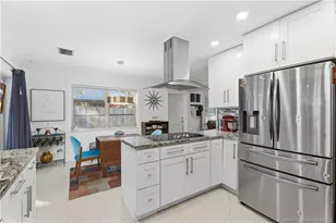 900 NW 11th Terrace, Stuart, FL 34994 - Photo 4