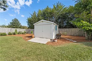 8905 SW Cherry Ln, Stuart, FL 34997 - Photo 42