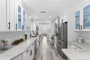 8905 SW Cherry Ln, Stuart, FL 34997 - Photo 14