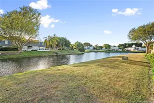 1600 Shaker Cir, Wellington, FL 33414 - Photo 2