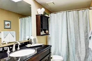 1290 SE Parkview Pl, Stuart, FL 34994 - Photo 18