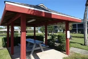 1290 SE Parkview Pl, Stuart, FL 34994 - Photo 22