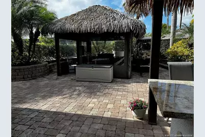 410 NW Chipshot Lane, Port Saint Lucie, FL 34986 - Photo 10