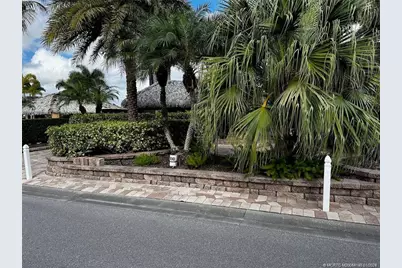 410 NW Chipshot Lane, Port Saint Lucie, FL 34986 - Photo 8