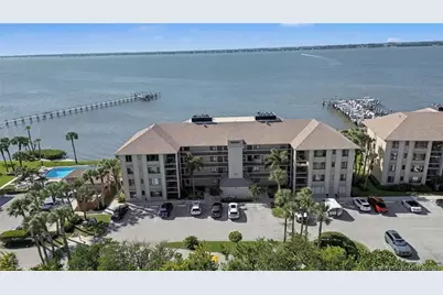 4680 NE Sandpebble Trace #103, Stuart, FL 34996 - Photo 2