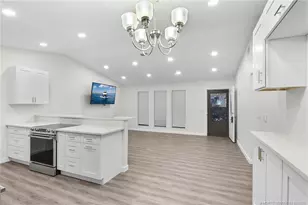 981 SW Bay State Rd, Stuart, FL 34953 - Photo 12