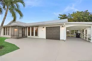 981 SW Bay State Rd, Port Saint Lucie, FL 34953 - Photo 1