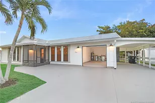 981 SW Bay State Rd, Stuart, FL 34953 - Photo 4