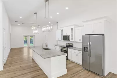 6225 SE Highland Avenue, Stuart, FL 34997 - Photo 6