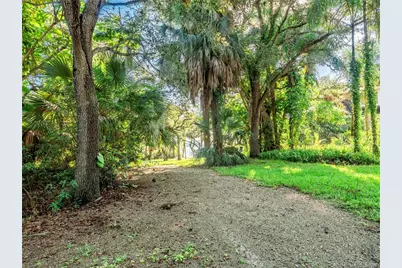 665 SE Saint Lucie Boulevard, Stuart, FL 34996 - Photo 10