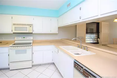4490 NE Sandpebble Trace #301, Stuart, FL 34996 - Photo 10