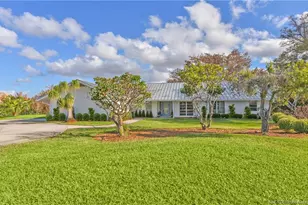 594 SW Thornhill Ln, Palm City, FL 34990 - Photo 1