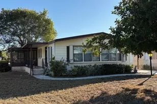 2592 SW Thunderbird Tr, Stuart, FL 34997 - Photo 2