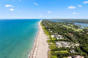 9325 SE Mercury St, Hobe Sound, FL 33455 - Photo 10