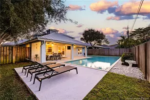 9325 SE Mercury St, Hobe Sound, FL 33455 - Photo 1