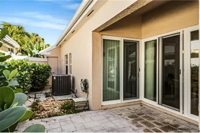 58 Windsor Lane, Palm Beach Gardens, FL 33418 - Photo 14
