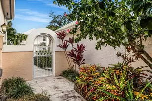58 Windsor Ln, Palm Beach Gardens, FL 33418 - Photo 2