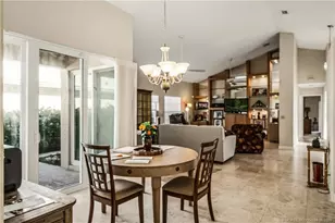58 Windsor Ln, Palm Beach Gardens, FL 33418 - Photo 8