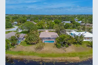 3074 NE Loquat Lane, Jensen Beach, FL 34957 - Photo 10