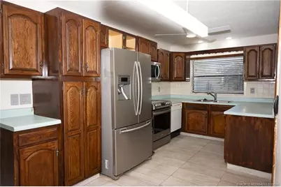 1015 Martinique Avenue, Fort Pierce, FL 34982 - Photo 12