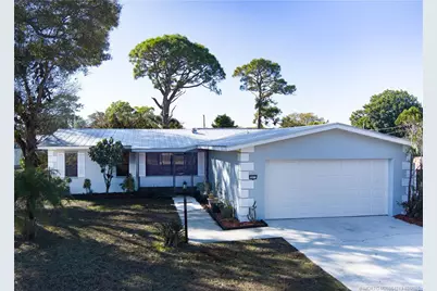 1015 Martinique Avenue, Fort Pierce, FL 34982 - Photo 2