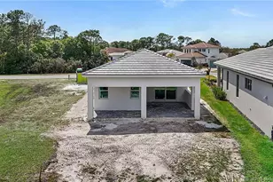 435 SE Via Sangro, Port Saint Lucie, FL 34952 - Photo 8