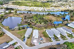 435 SE Via Sangro, Port Saint Lucie, FL 34952 - Photo 4