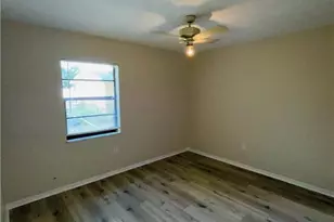 208 N 28th St, Fort Pierce, FL 34947 - Photo 10