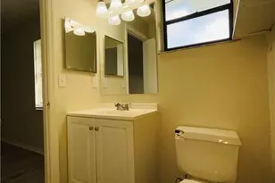 208 N 28th St, Fort Pierce, FL 34947 - Photo 8