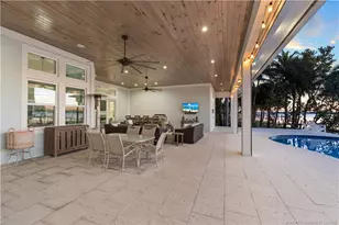 1912 NW Cove Cir, Stuart, FL 34994 - Photo 14