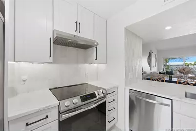 1155 Lake Shore Drive #202, West Palm Beach, FL 33403 - Photo 14