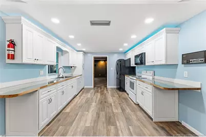 1201 Oak Avenue, Fort Pierce, FL 34982 - Photo 8