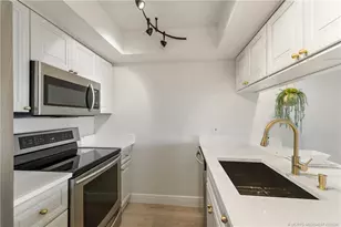 40 NE Plantation Rd, Stuart, FL 34996 - Photo 16