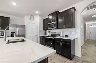 400 SW Aster Rd, Port Saint Lucie, FL 34953 - Photo 22