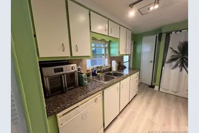 8628 Duke Court E, Boynton Beach, FL 33436 - Photo 4